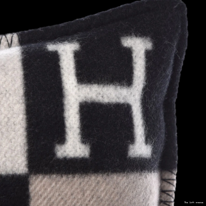 HERMES WOOL PILLOW THROW STRIPE 0801